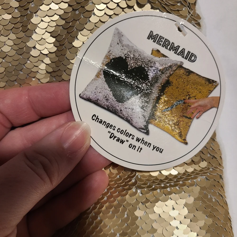 DECORATIVE MERMAID SEQUIN PILLOWS